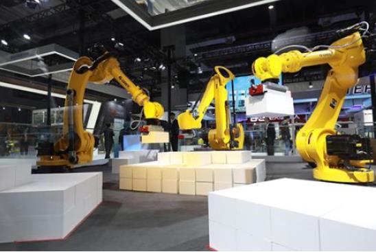 電永磁鐵配套碼垛機(jī)器人搬運(yùn)過(guò)程