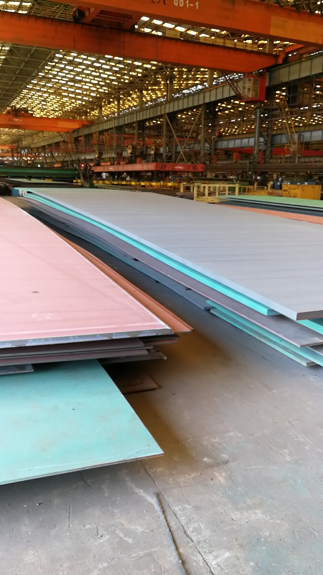 千豪磁電吊鋼板用夾具，電永磁吊具，磁力吊具